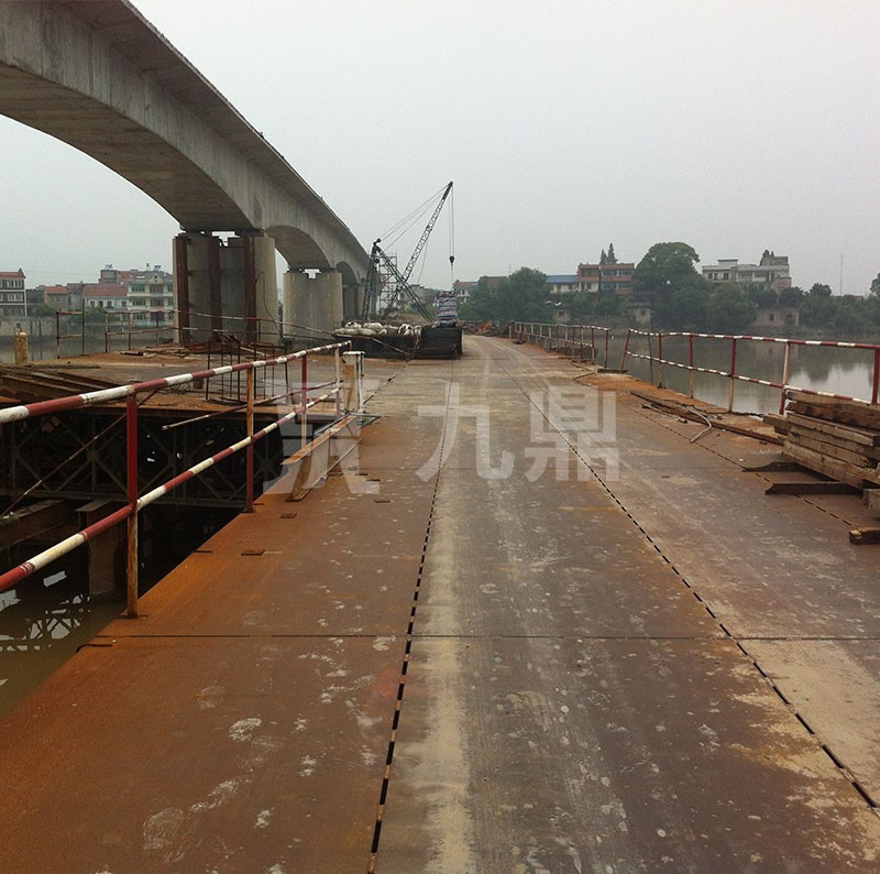 鋼平臺搭建后需進行對縫焊接