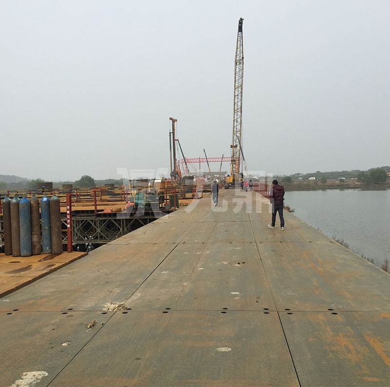 鋼棧橋維護滑動結(jié)構(gòu)